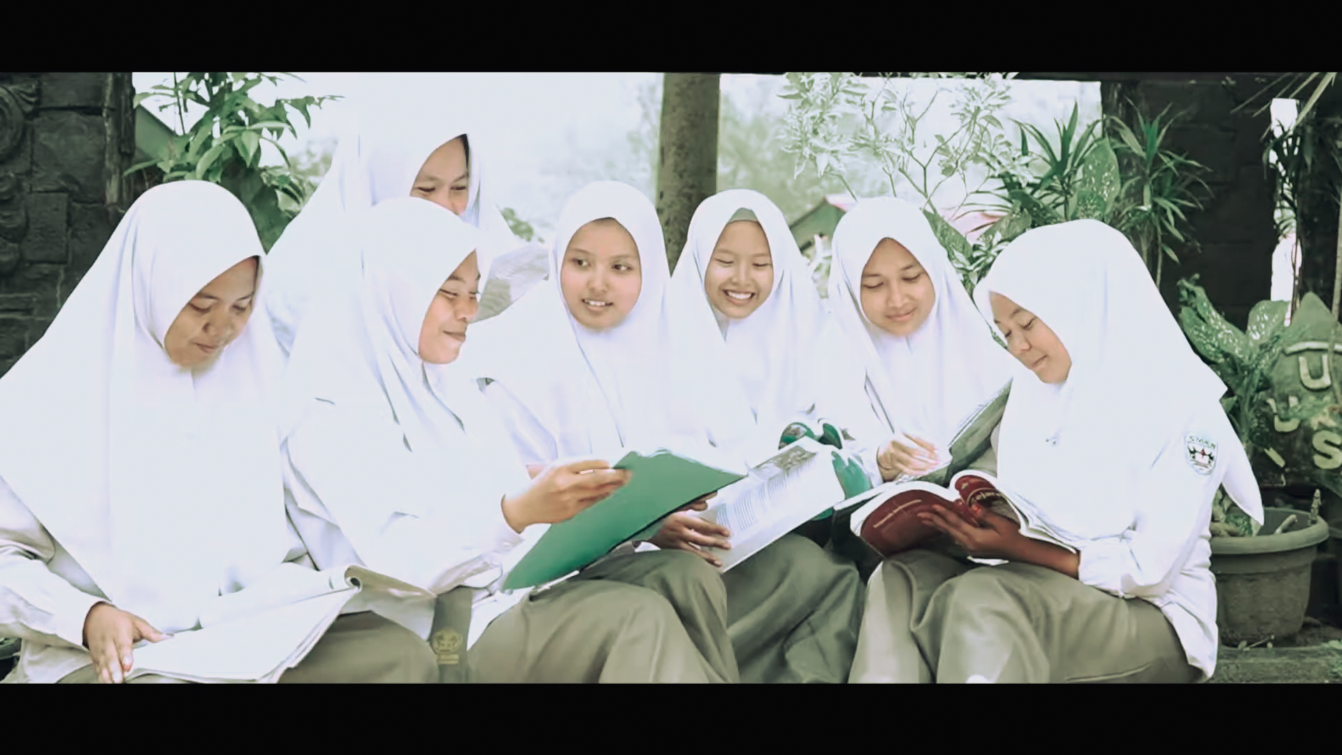 SMANRCC- Video akhir tahun SMAN 1 SUNGAI RUMBAI , 2022 00-01-06